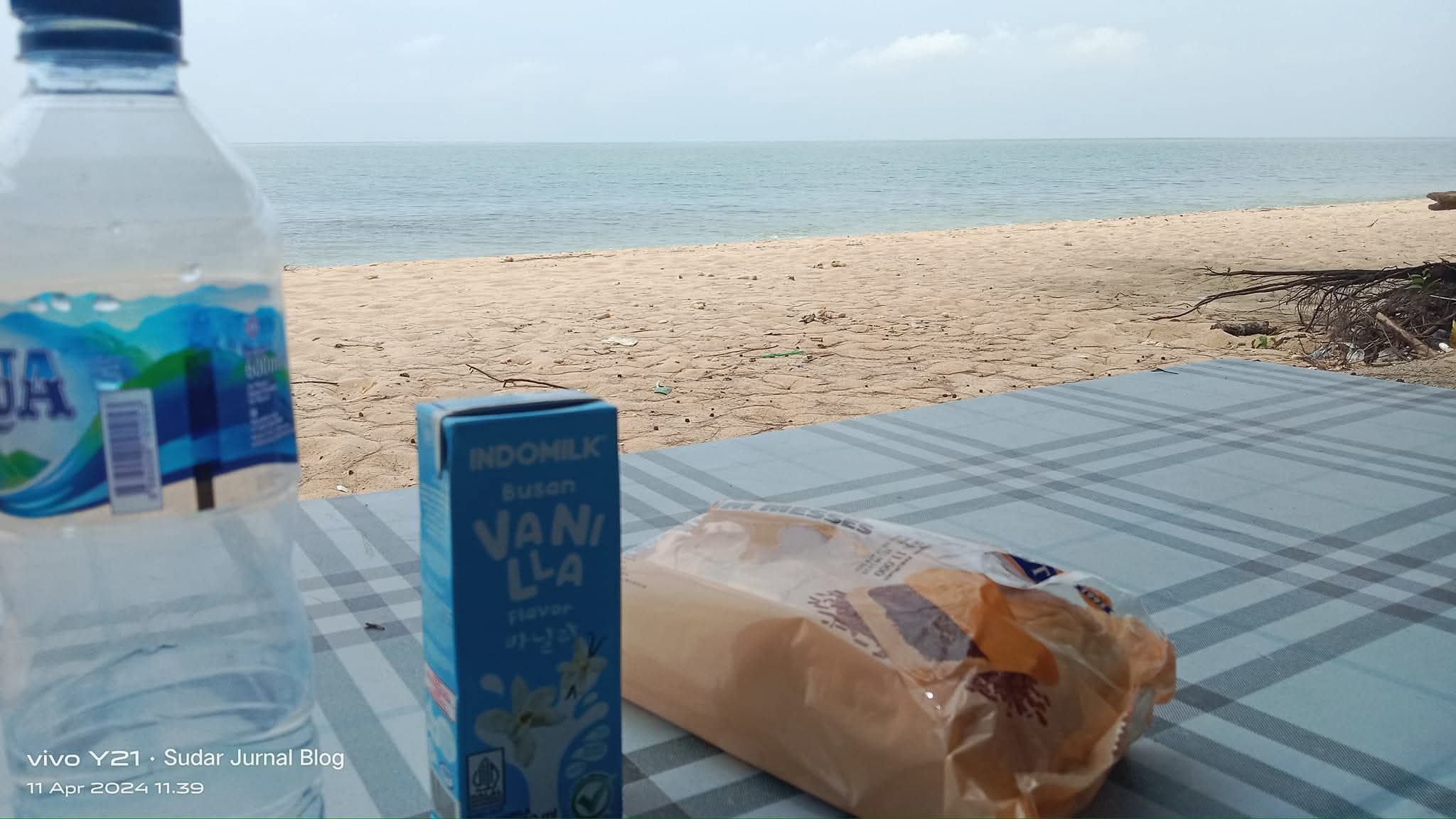 Harga Tiket Masuk Pantai Remen & Pantai Dermaga