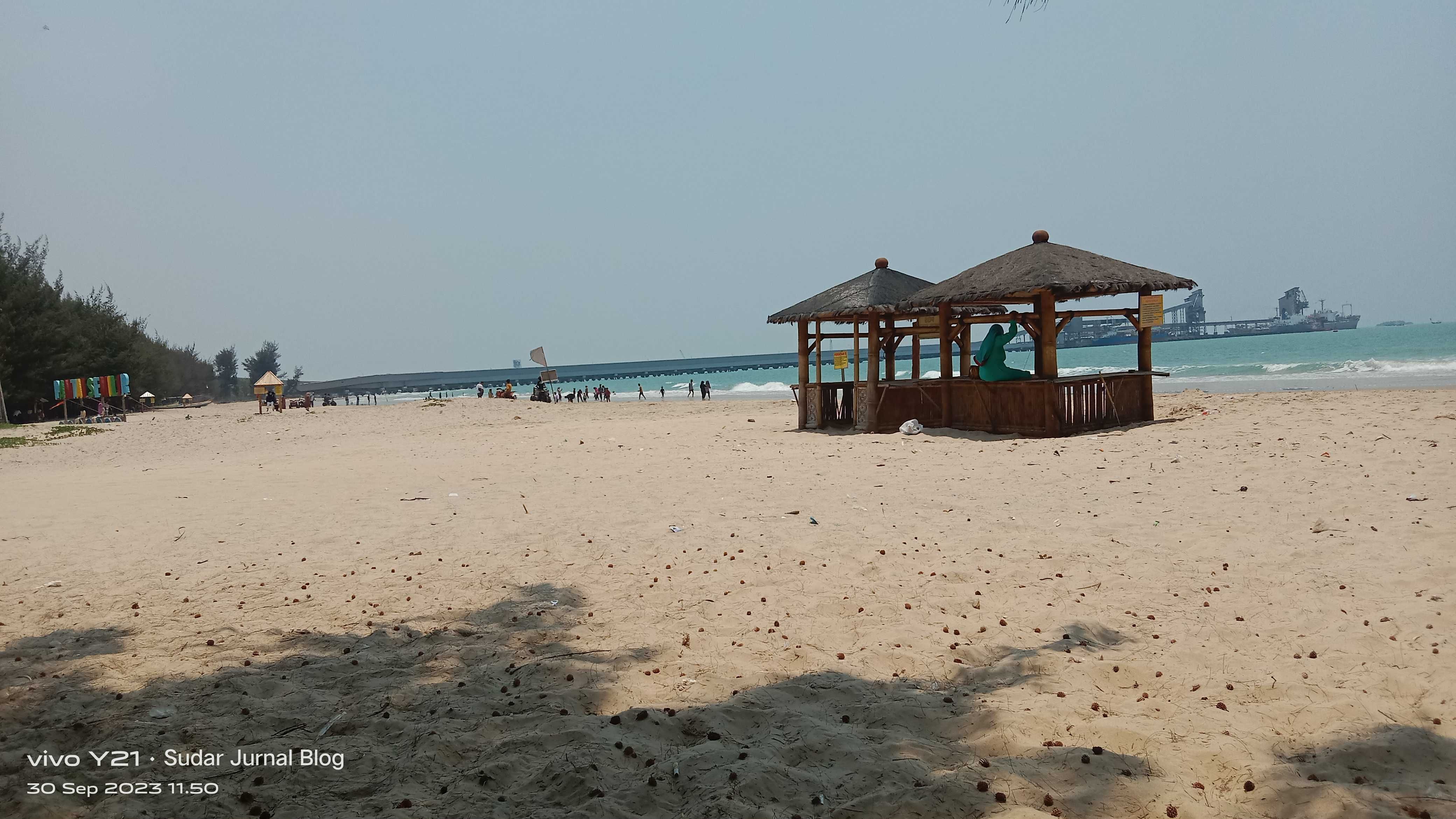 Pantai Semilir Tuban